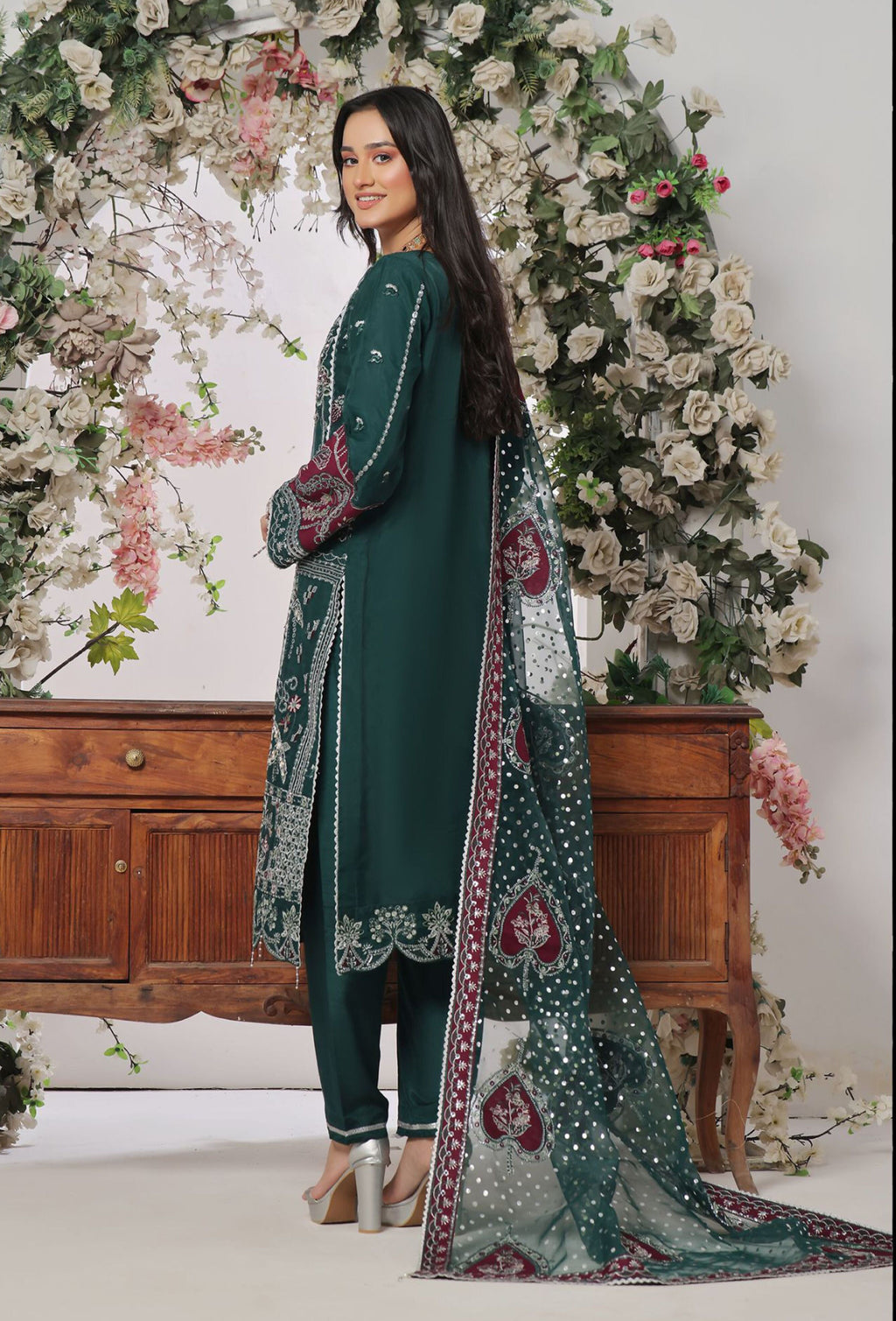 Pakistani Aroohi Unstitched Three Piece - Emerald Heart